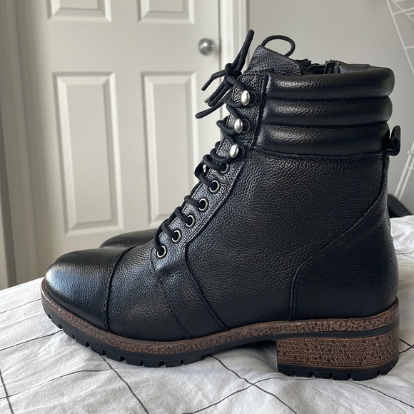 NWOT Biotime boots - Picture 4 of 9